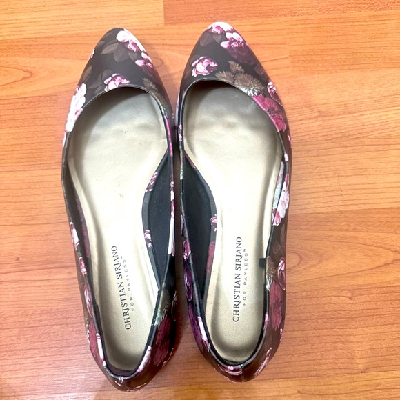 Christian Siriano Women's Floral Pointed Toe Flats - Picture 4 of 5